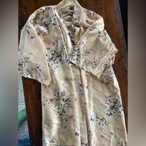 LA Intimate Floral Satin Kimono Robe